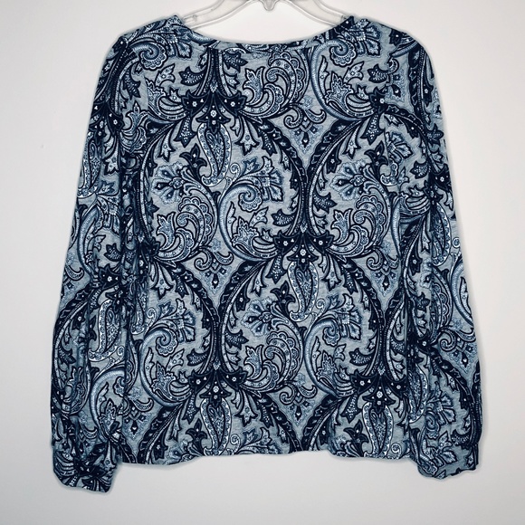 LOFT | Paisley Blouson Puff Sleeve Sweatshirt Gray Puff Long Sleeves - Picture 3 of 6